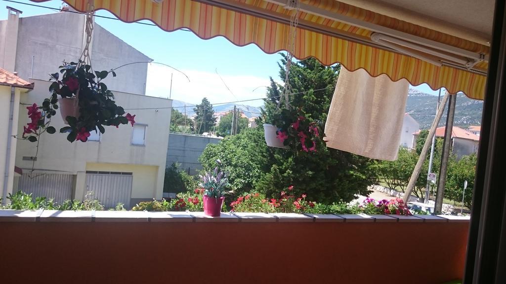 Apartment Radalj Kaštela الغرفة الصورة
