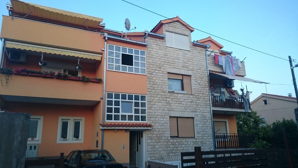 Apartment Radalj Kaštela الغرفة الصورة