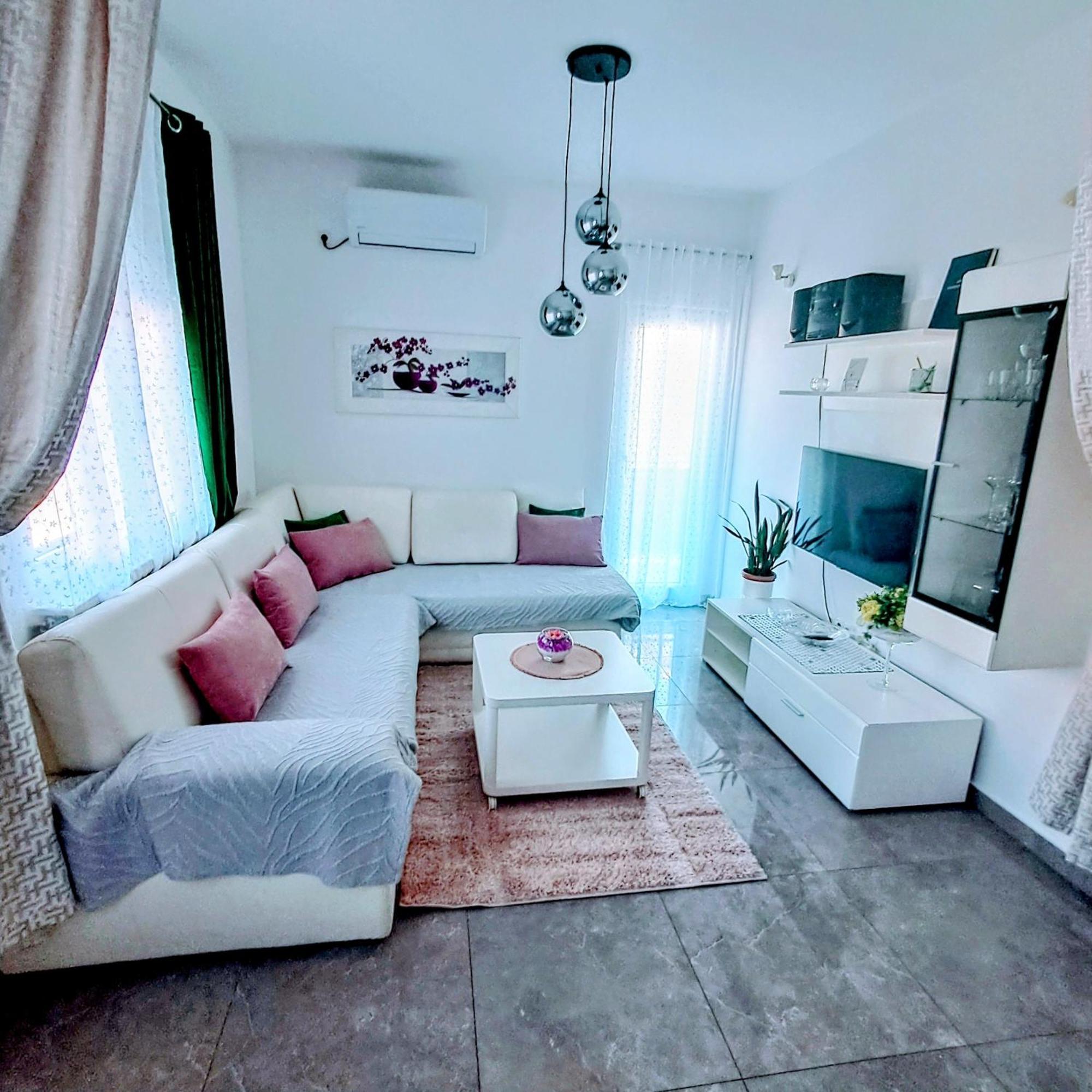Apartment Radalj Kaštela الغرفة الصورة