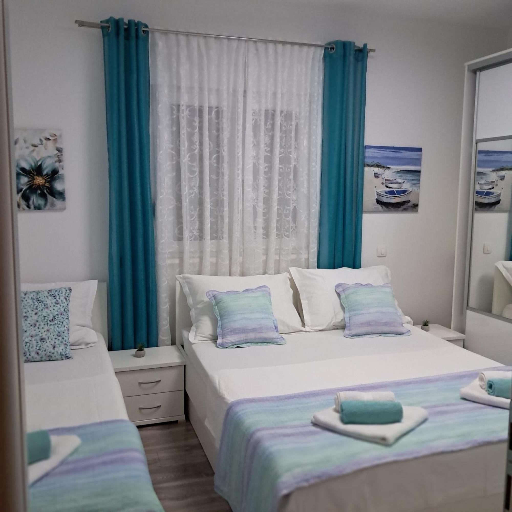 Apartment Radalj Kaštela الغرفة الصورة