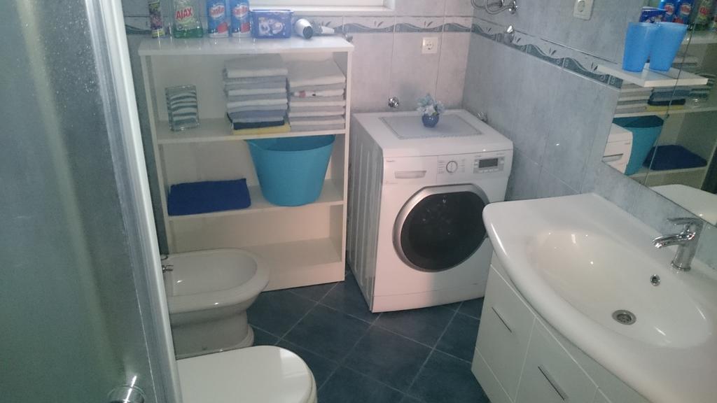Apartment Radalj Kaštela الغرفة الصورة