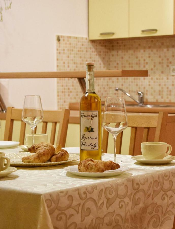 Apartment Radalj Kaštela المظهر الخارجي الصورة